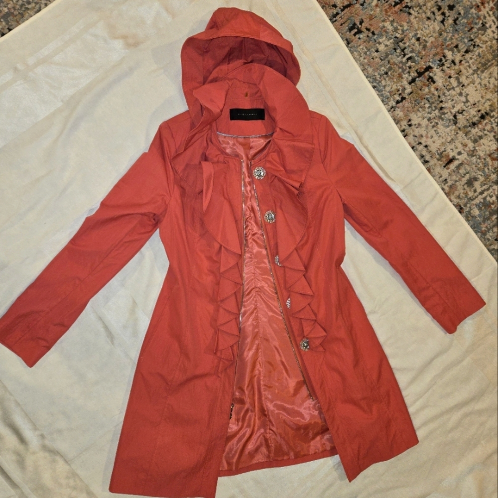 NWOT! ELIE TAHARI coral in color, sz small and absolutely PERFECT for spring!